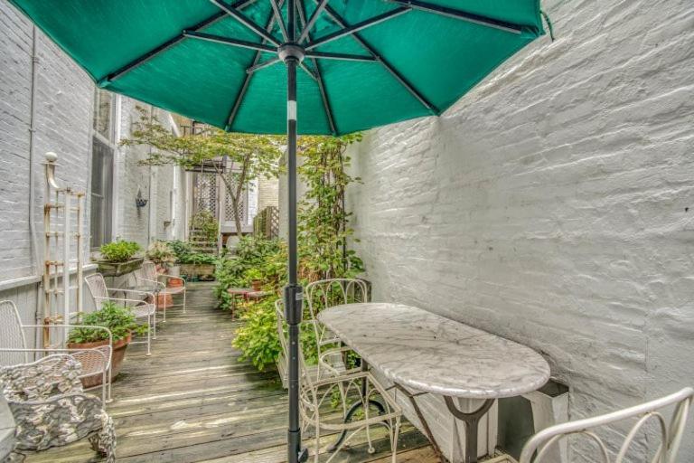 Mount Vernon Apartment Rear 巴尔的摩 外观 照片